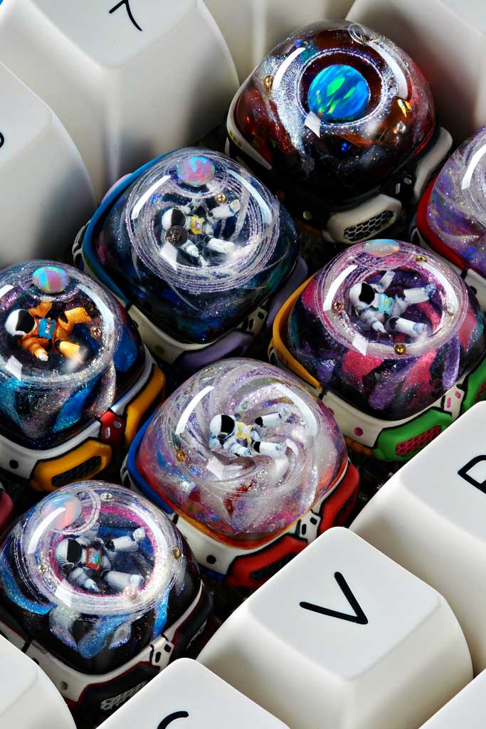 cosmos astronaut odyssey custom keycaps 011