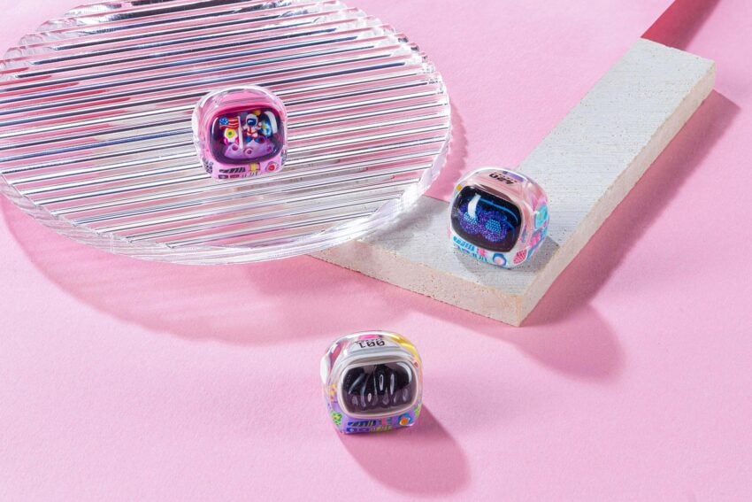 retrotv series 3 custom keycaps 2158