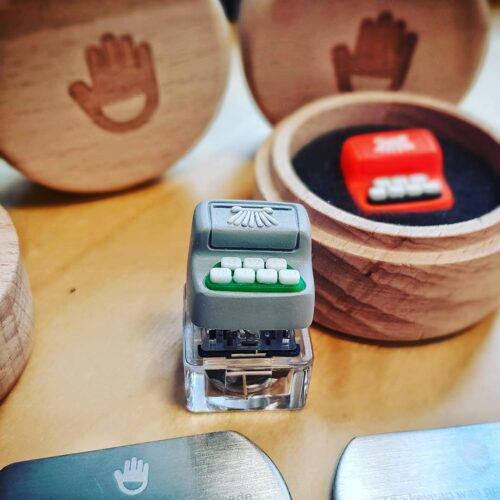 40366227 1700793703375755 1882858085689589760 N