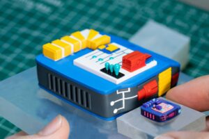 retro tv series – life on planets artisan keycap 102