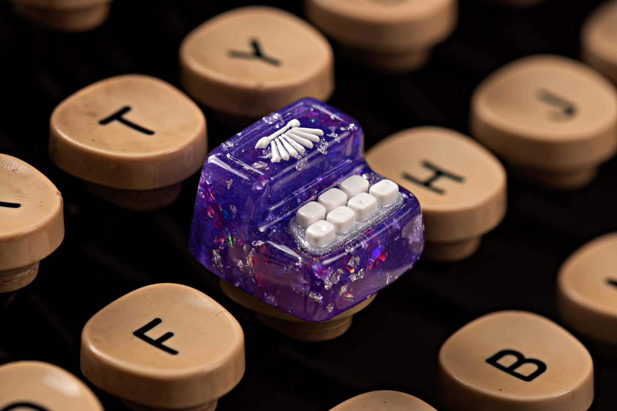 The Type Writer artisan keycap - Image 2