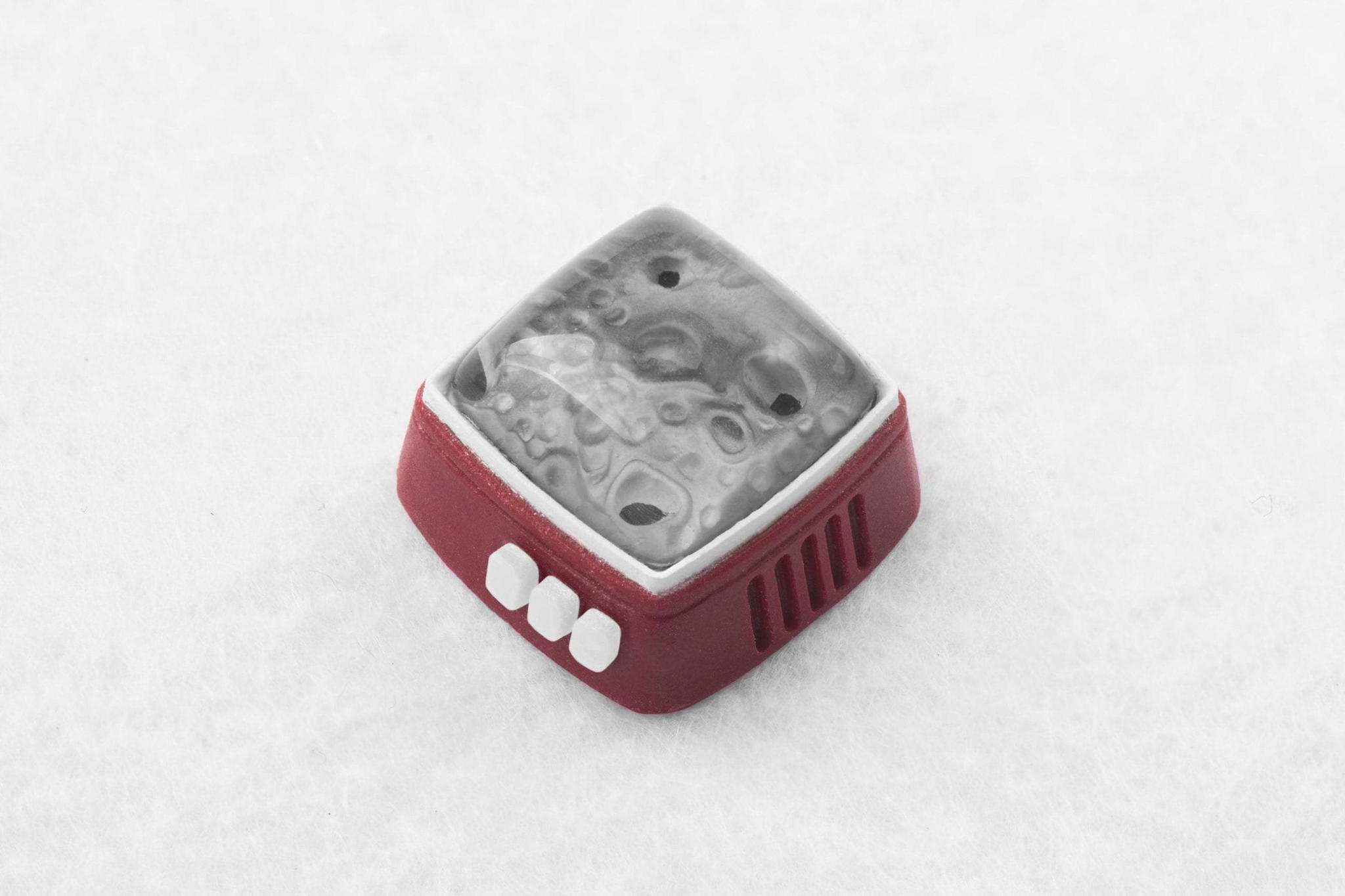 RetroTV series – Fly to the moon artisan keycap - Image 9